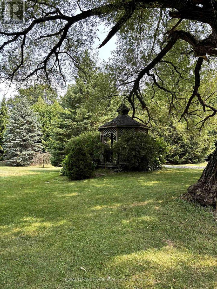 












8298 GRASSHOPPER PARK ROAD

,
Clarington,




Ontario
L1C6A9

