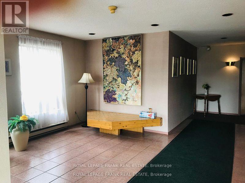 












204 - 552 DUNDAS STREET E

,
Whitby (Downtown Whitby),




Ontario
L1N2J4

