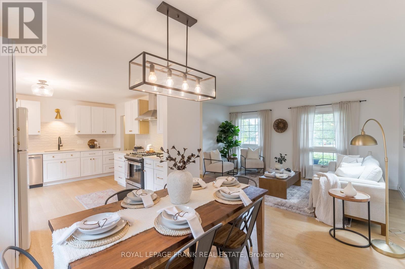 












32 CRYSTAL SPRINGS DRIVE

,
Otonabee-South Monaghan,




Ontario
K9J6Y3

