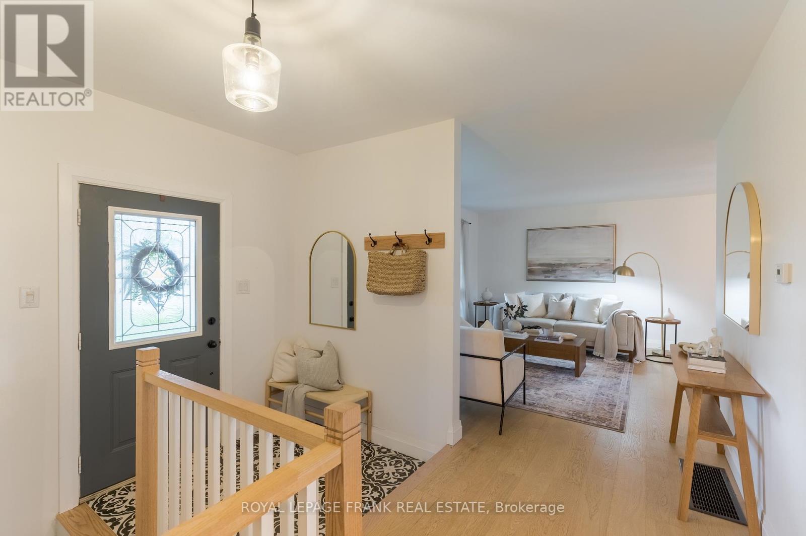 












32 CRYSTAL SPRINGS DRIVE

,
Otonabee-South Monaghan,




Ontario
K9J6Y3

