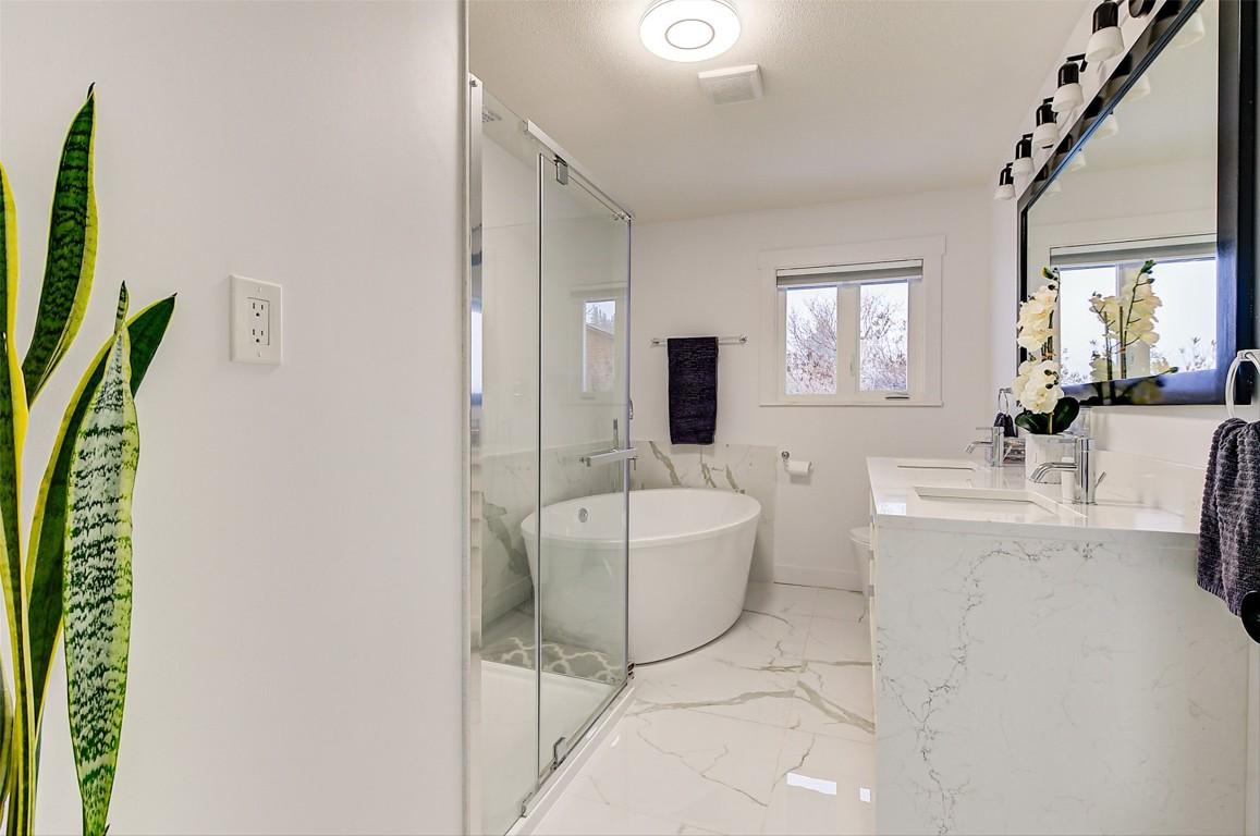 









6178


Lipsett

Avenue,
Peachland,




BC
V0H 1X7

