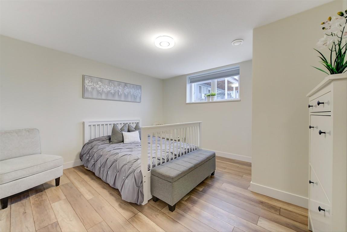 









6178


Lipsett

Avenue,
Peachland,




BC
V0H 1X7

