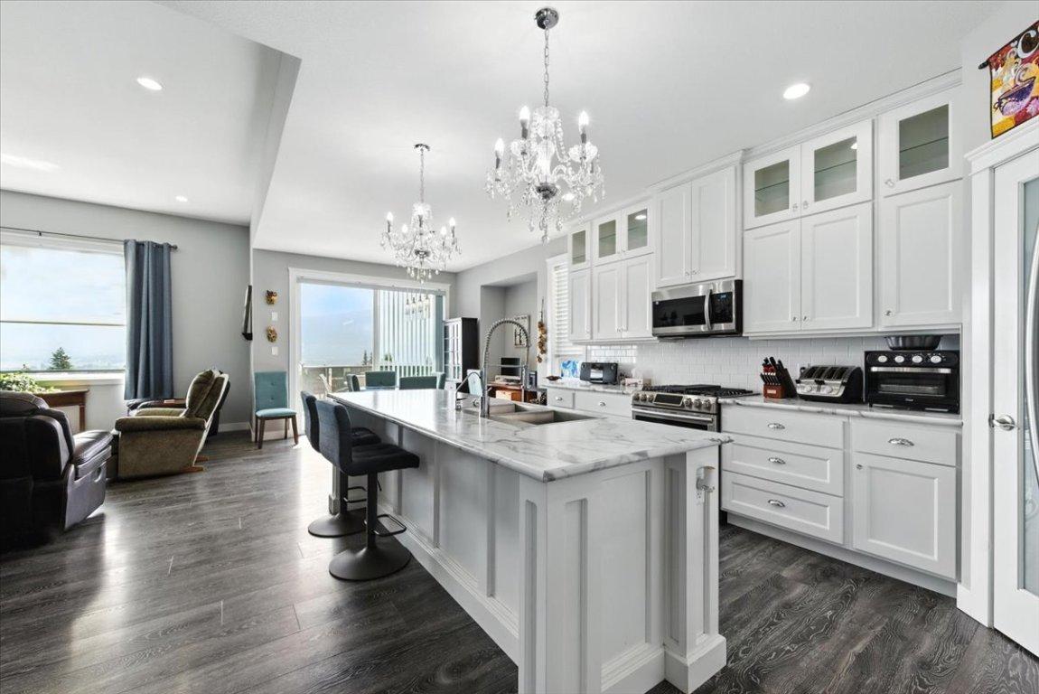









2016


Mountain View

Avenue,
Lumby,




BC
V0E 2G0

