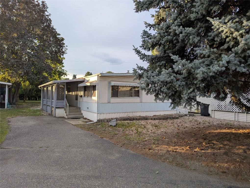 









3535


Casorso

Road, 40,
Kelowna,




BC
V1W 3E1


