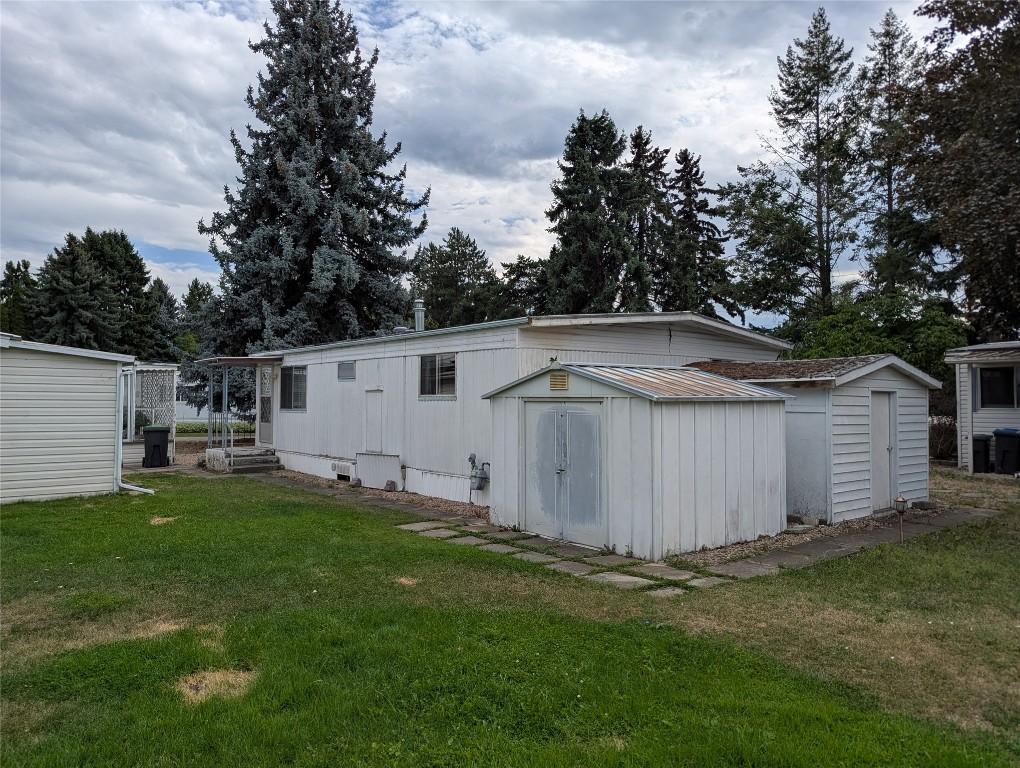 









3535


Casorso

Road, 40,
Kelowna,




BC
V1W 3E1

