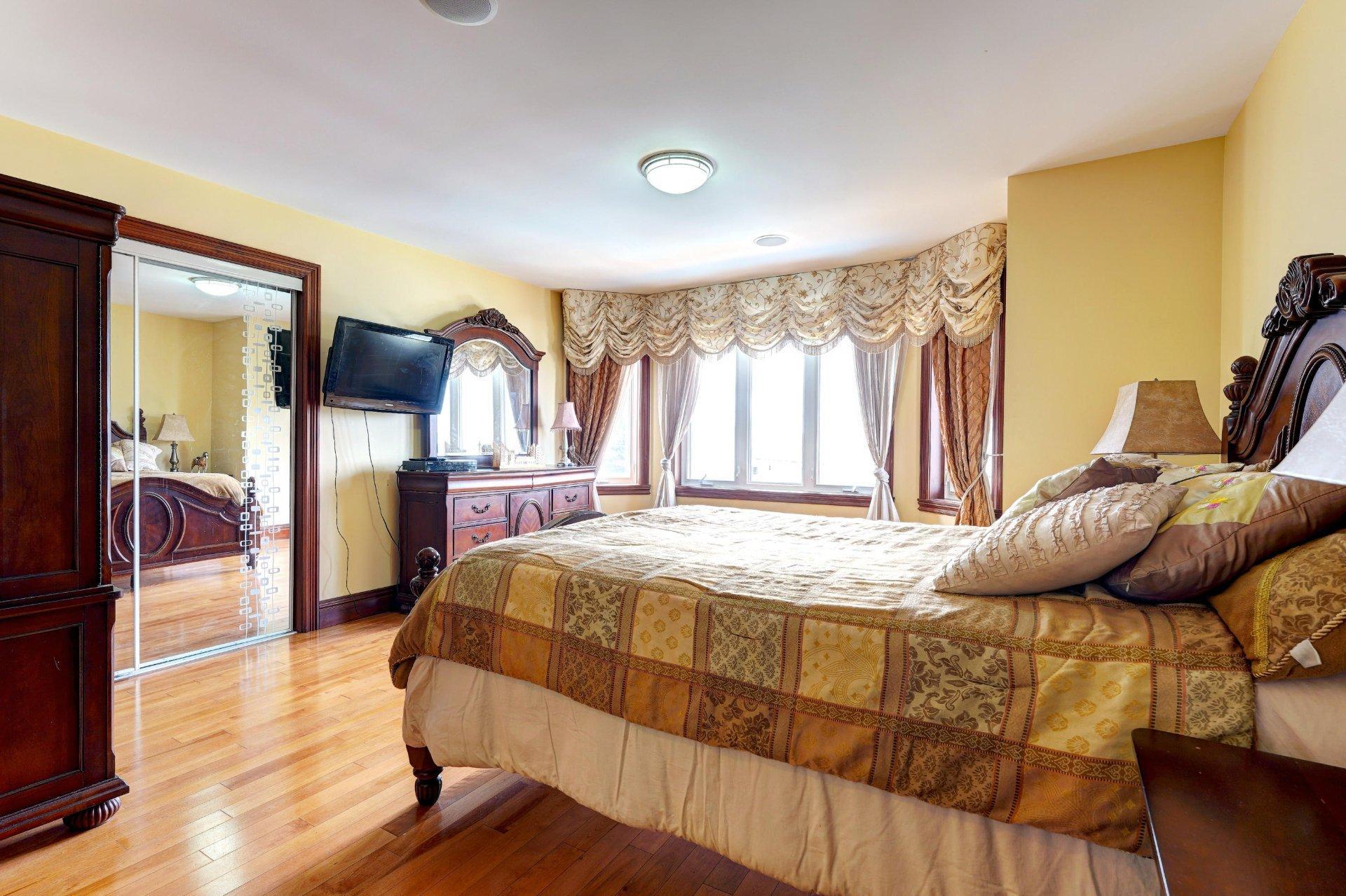 









6002


Rue Portelance

,
Laval (Auteuil),




QC
H7H0A6

