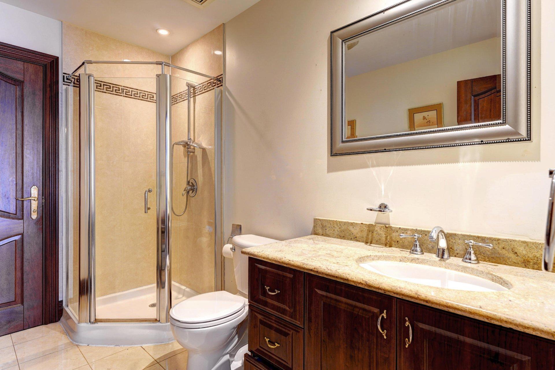 









6002


Rue Portelance

,
Laval (Auteuil),




QC
H7H0A6

