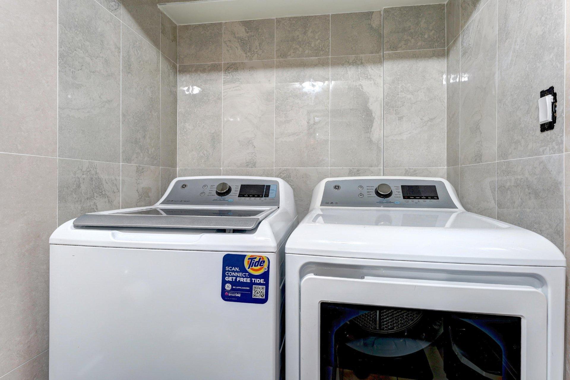 









6002


Rue Portelance

,
Laval (Auteuil),




QC
H7H0A6

