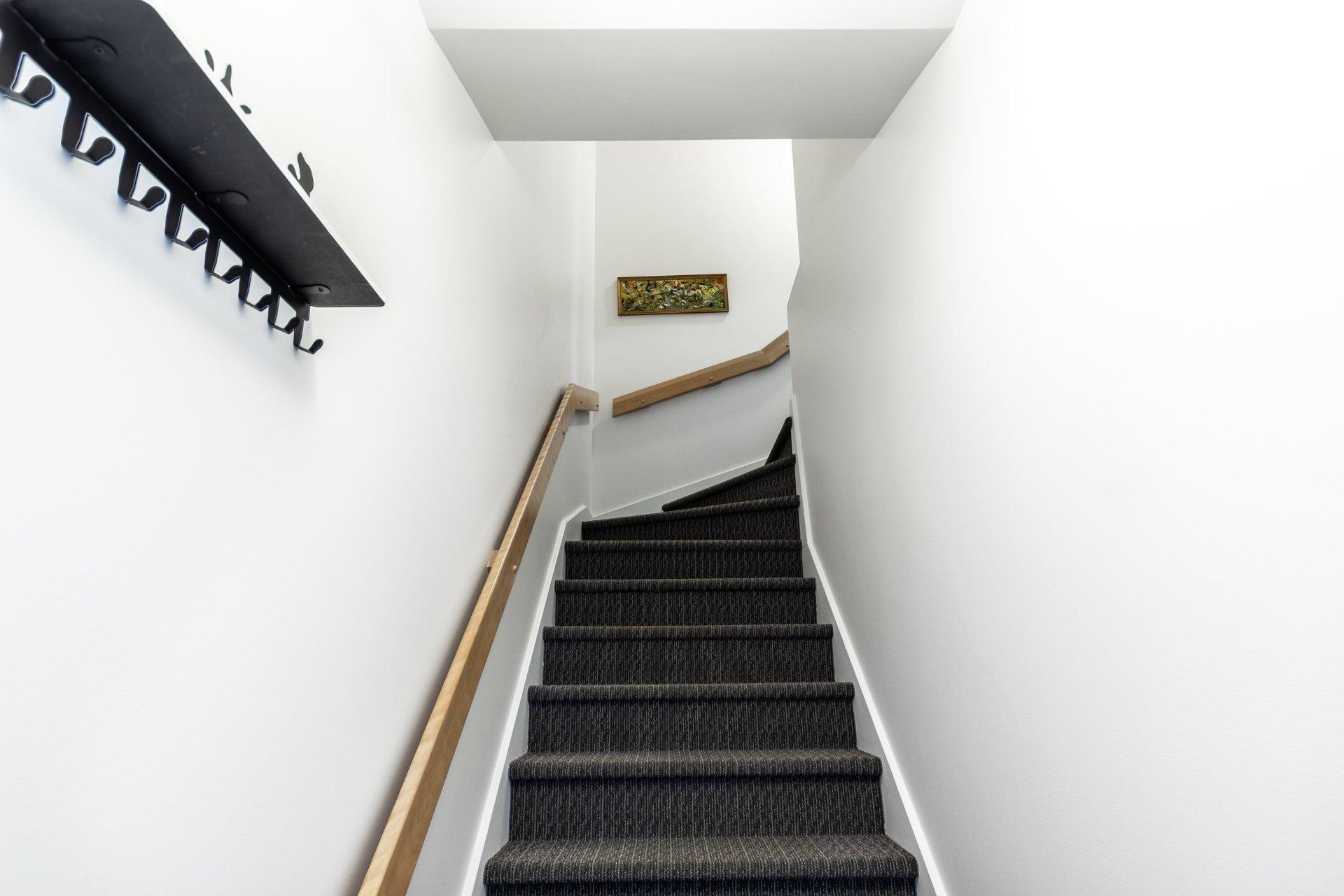 









501


Rue des Tilleuls

, 9,
Saint-Bruno-de-Montarville,




QC
J3V5Y3

