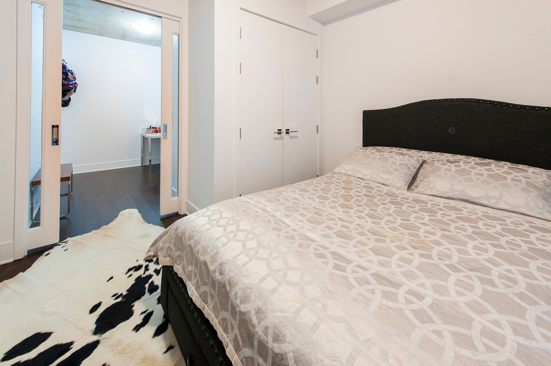 









1188


Av. Union

, 806,
Montréal (Ville-Marie),




QC
H3B0E5

