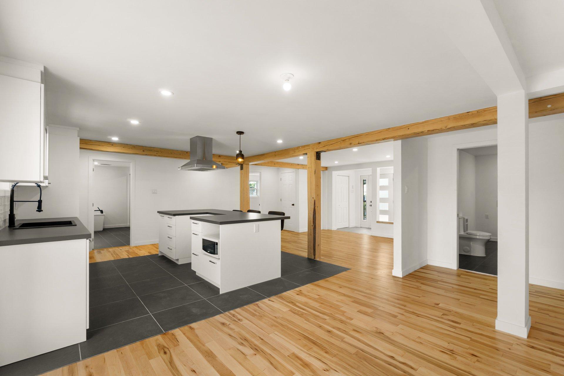 









42


Rue Duval

,
Trois-Rivières,




QC
G9B1B3

