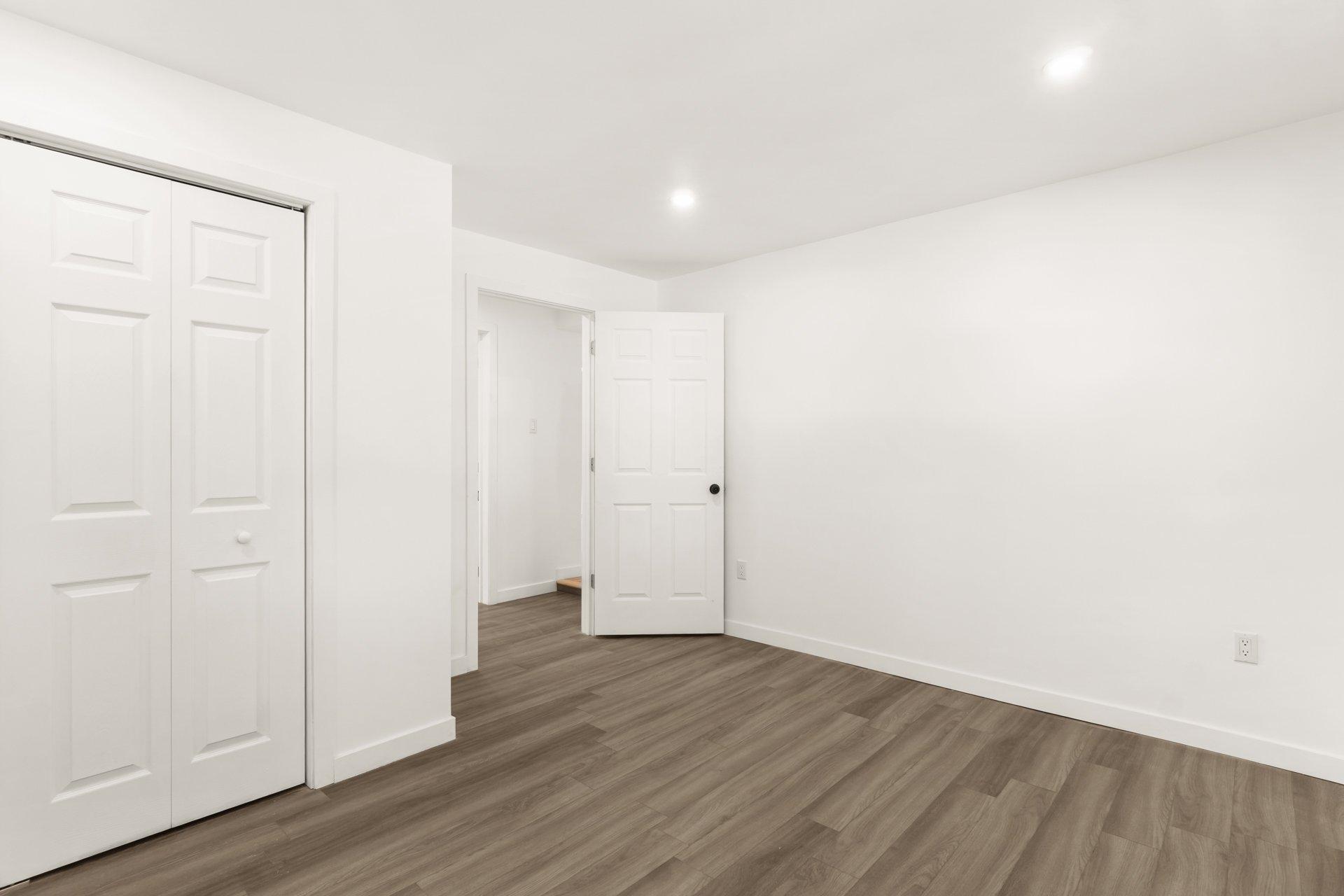 









42


Rue Duval

,
Trois-Rivières,




QC
G9B1B3

