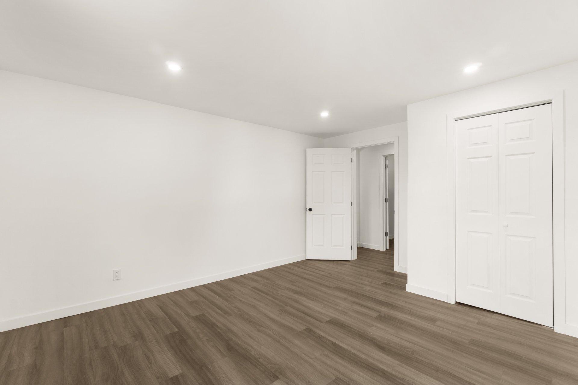 









42


Rue Duval

,
Trois-Rivières,




QC
G9B1B3

