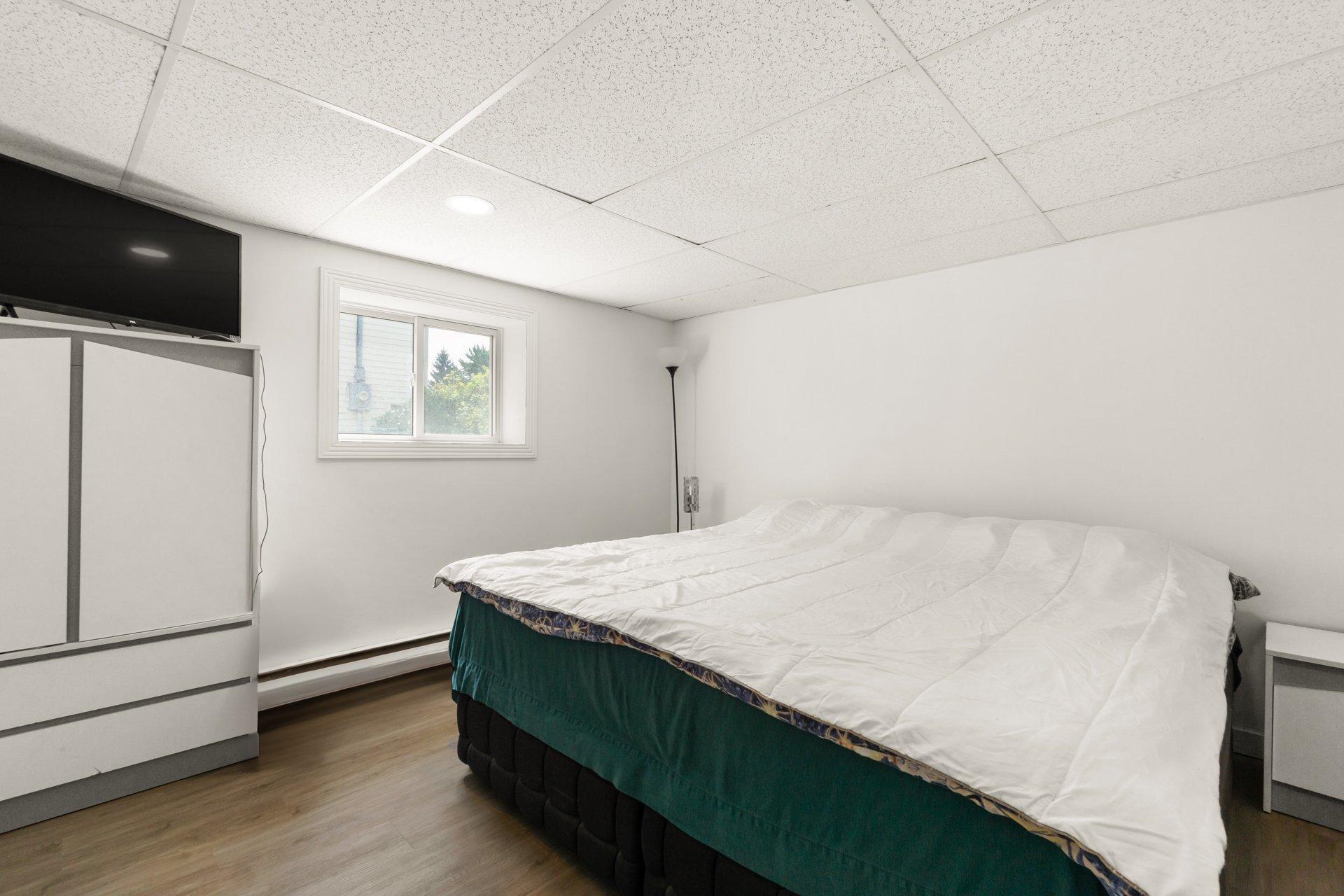 









42


Rue Duval

,
Trois-Rivières,




QC
G9B1B3

