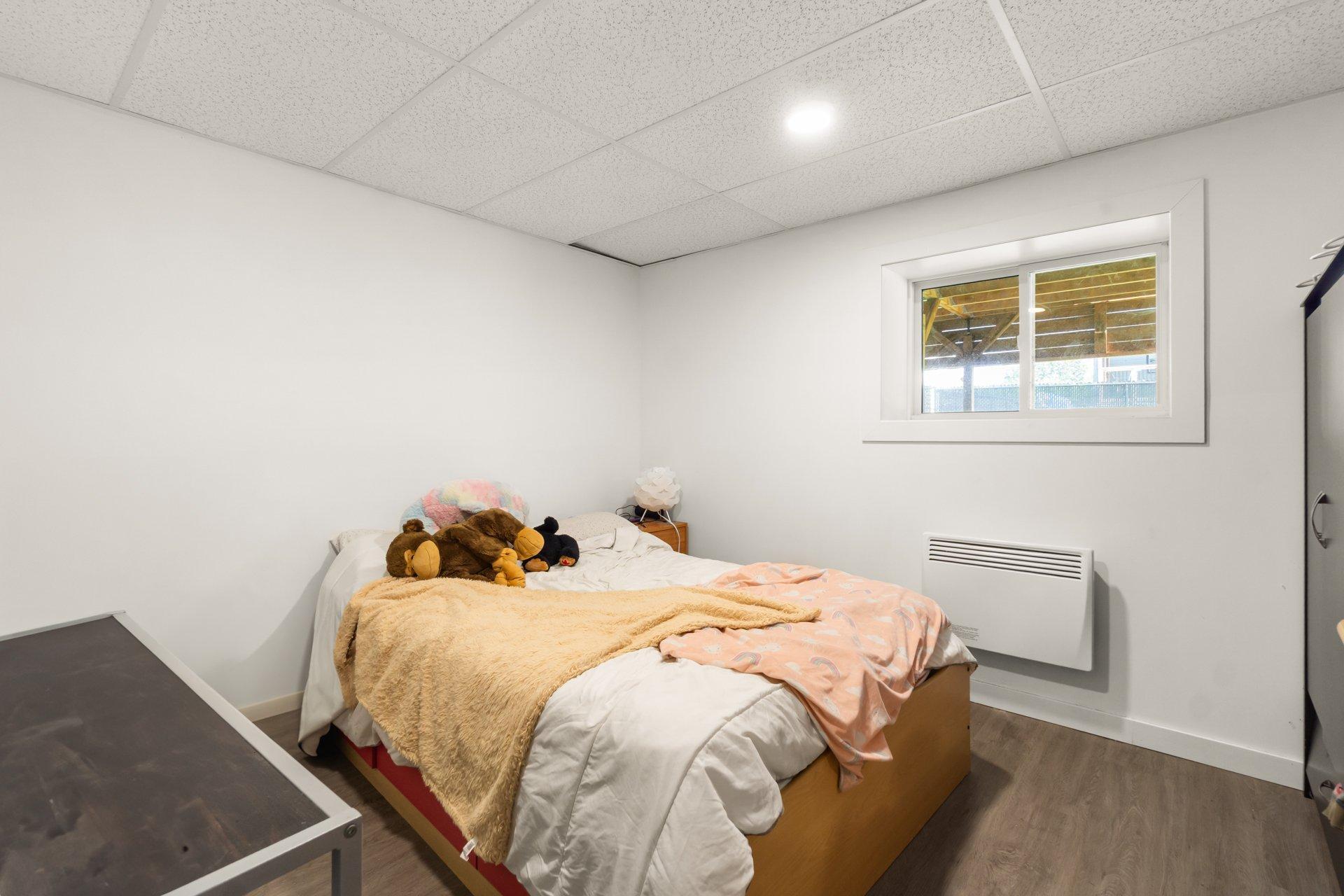 









42


Rue Duval

,
Trois-Rivières,




QC
G9B1B3

