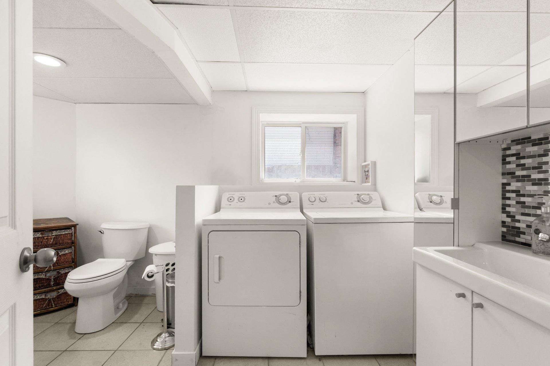 









42


Rue Duval

,
Trois-Rivières,




QC
G9B1B3

