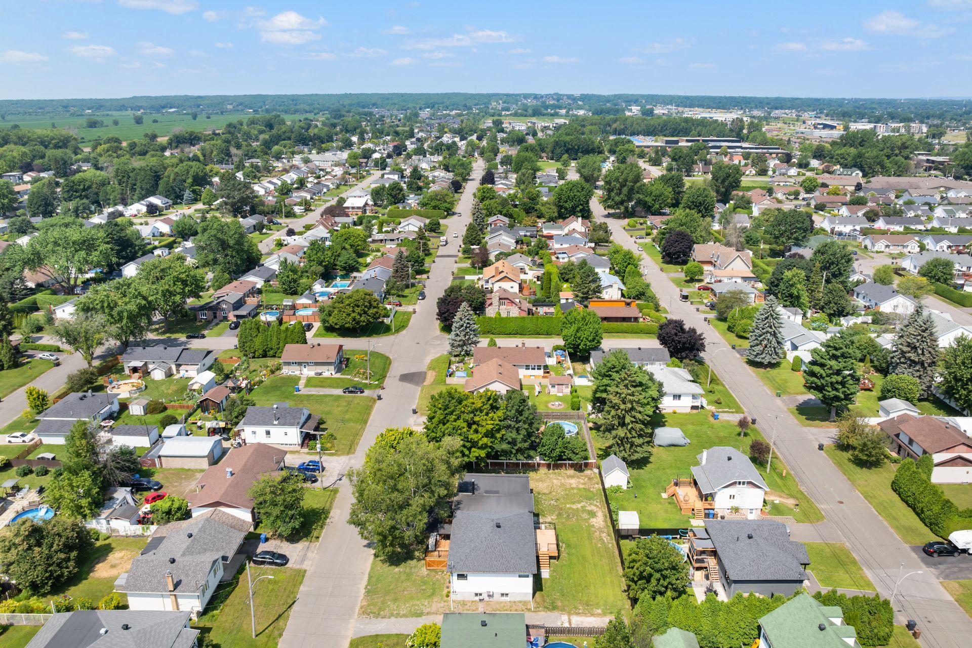 









42


Rue Duval

,
Trois-Rivières,




QC
G9B1B3

