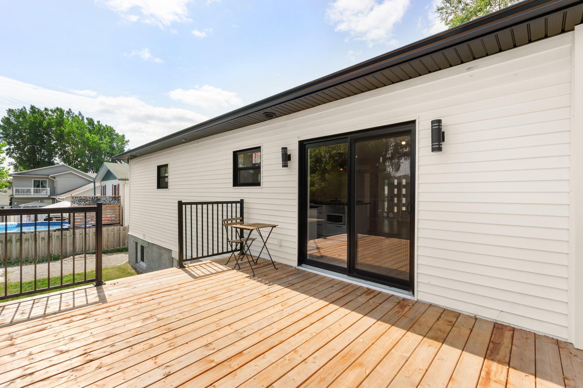 









42


Rue Duval

,
Trois-Rivières,




QC
G9B1B3

