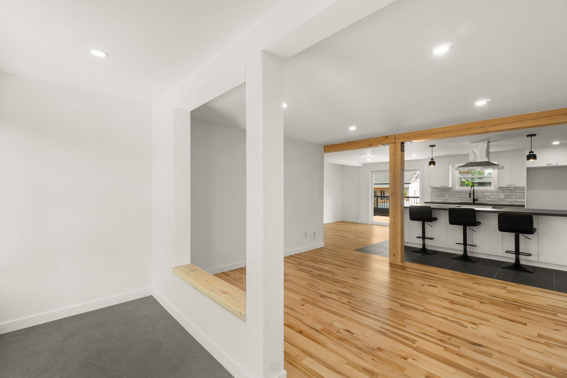 









42


Rue Duval

,
Trois-Rivières,




QC
G9B1B3

