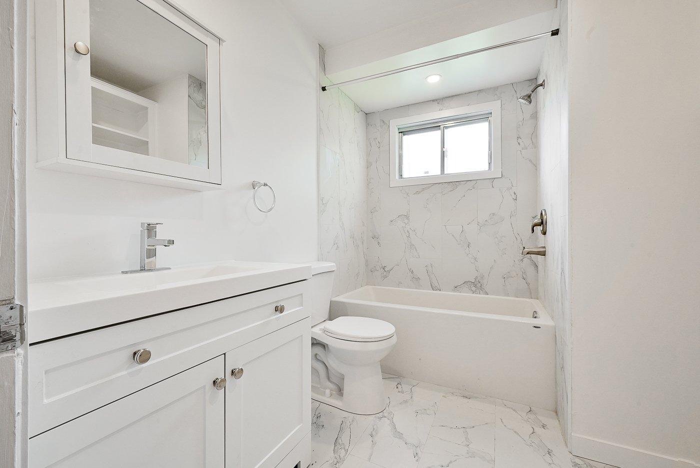 









5429


Tsse Beaudry

,
Longueuil (Saint-Hubert),




QC
J3Y7G8


