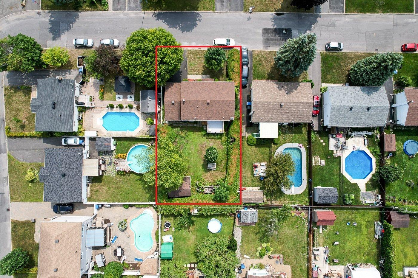









5429


Tsse Beaudry

,
Longueuil (Saint-Hubert),




QC
J3Y7G8

