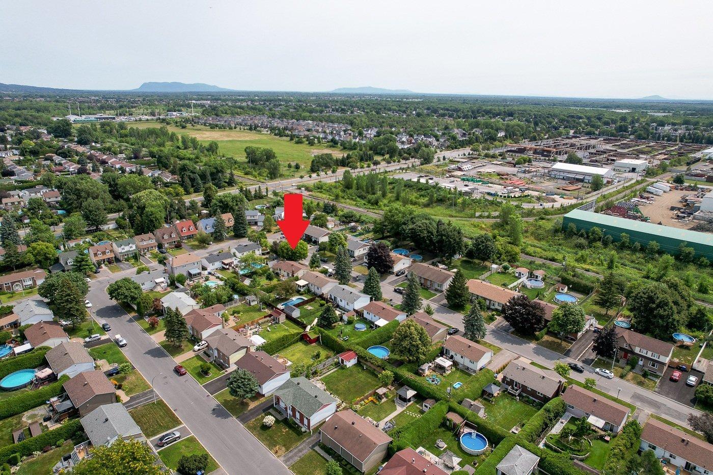 









5429


Tsse Beaudry

,
Longueuil (Saint-Hubert),




QC
J3Y7G8

