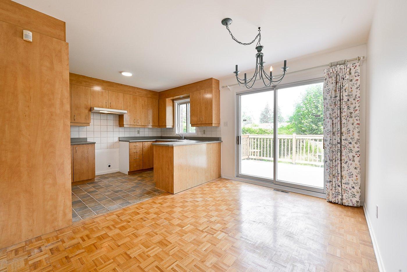 









5429


Tsse Beaudry

,
Longueuil (Saint-Hubert),




QC
J3Y7G8

