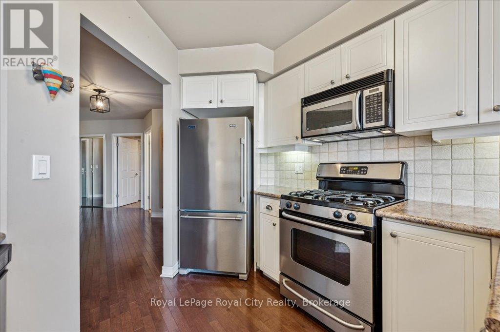 












212 - 71 BAYBERRY DRIVE

,
Guelph (Village By The Arboretum),




Ontario
N1G5K9

