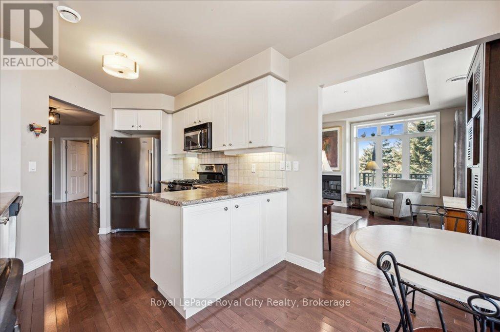 












212 - 71 BAYBERRY DRIVE

,
Guelph (Village By The Arboretum),




Ontario
N1G5K9

