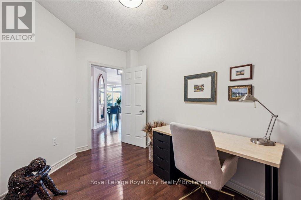 












212 - 71 BAYBERRY DRIVE

,
Guelph (Village By The Arboretum),




Ontario
N1G5K9

