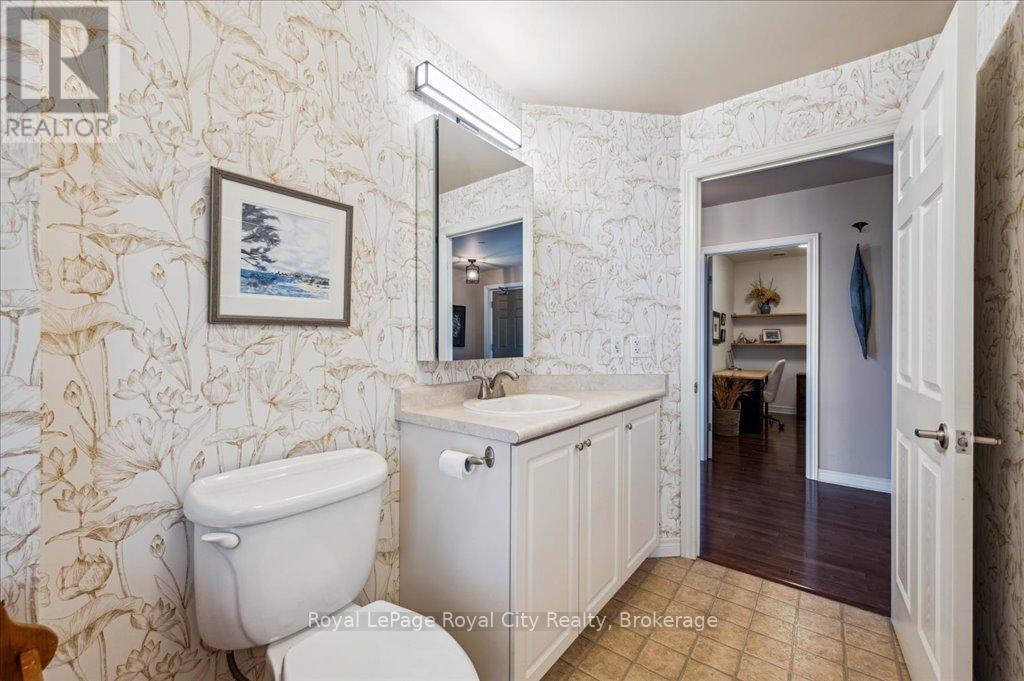 












212 - 71 BAYBERRY DRIVE

,
Guelph (Village By The Arboretum),




Ontario
N1G5K9

