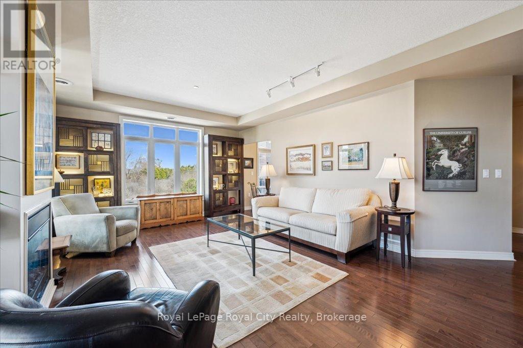 












212 - 71 BAYBERRY DRIVE

,
Guelph (Village By The Arboretum),




Ontario
N1G5K9

