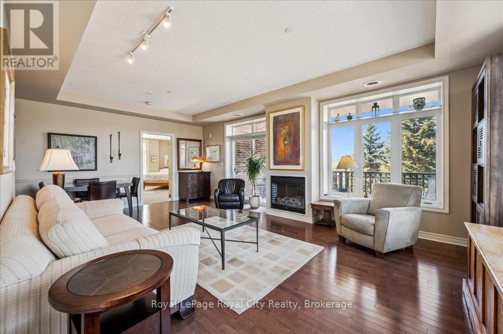 












212 - 71 BAYBERRY DRIVE

,
Guelph (Village By The Arboretum),




Ontario
N1G5K9

