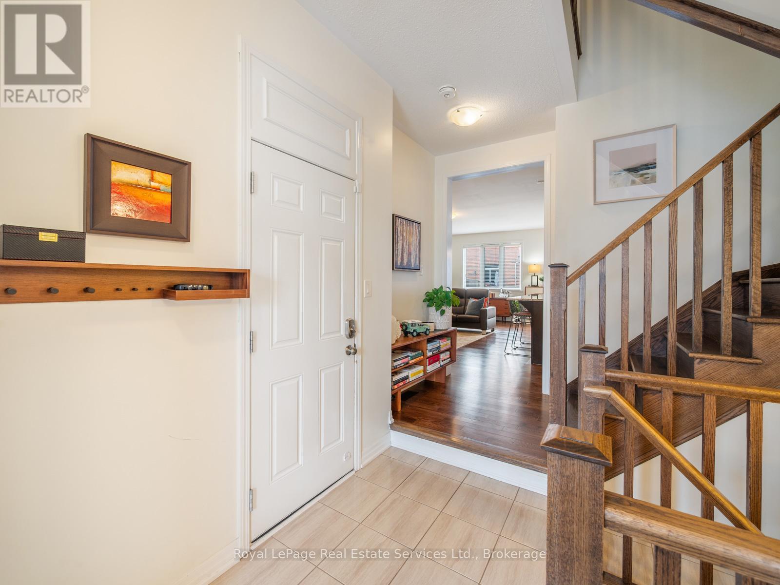 












72 ORCHARDCROFT ROAD

,
Oakville (GO Glenorchy),




Ontario
L6H7C3

