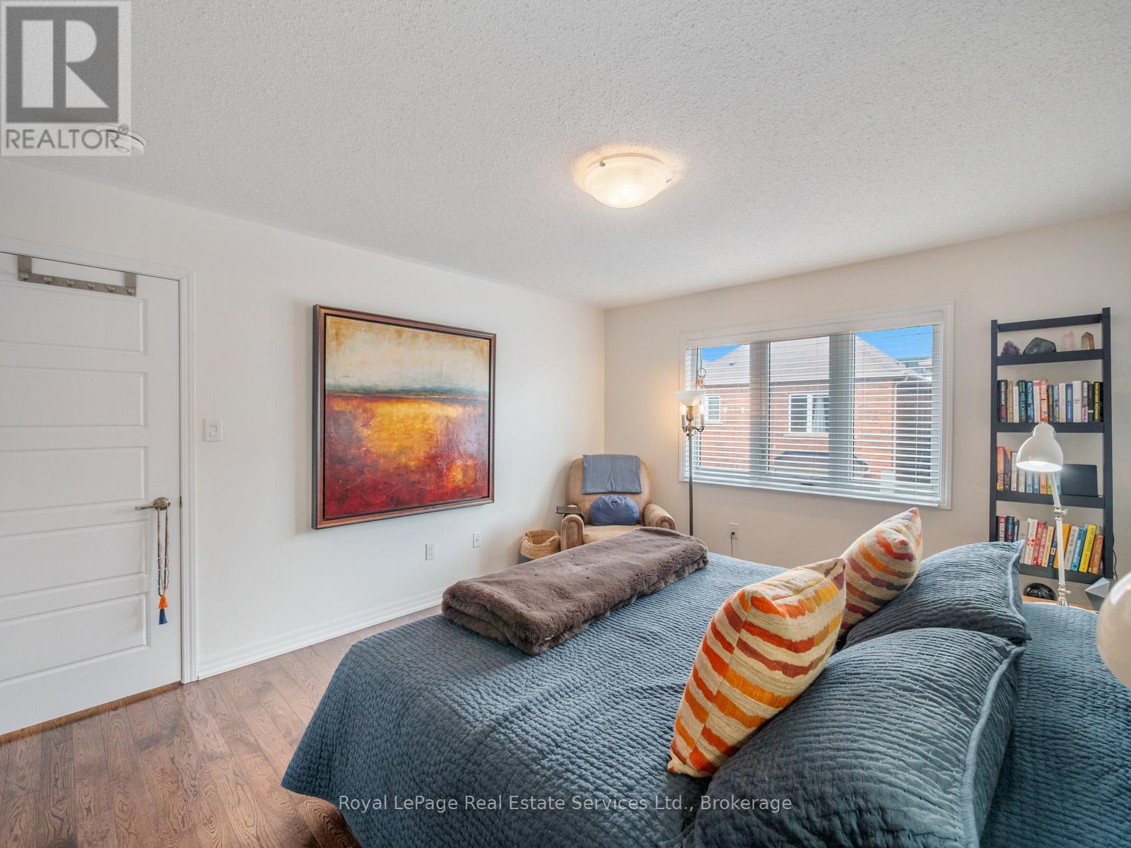 












72 ORCHARDCROFT ROAD

,
Oakville (GO Glenorchy),




Ontario
L6H7C3

