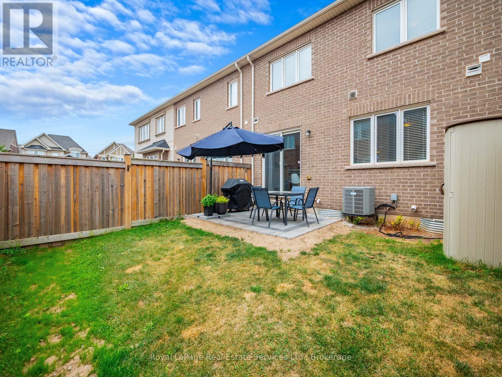 












72 ORCHARDCROFT ROAD

,
Oakville (GO Glenorchy),




Ontario
L6H7C3

