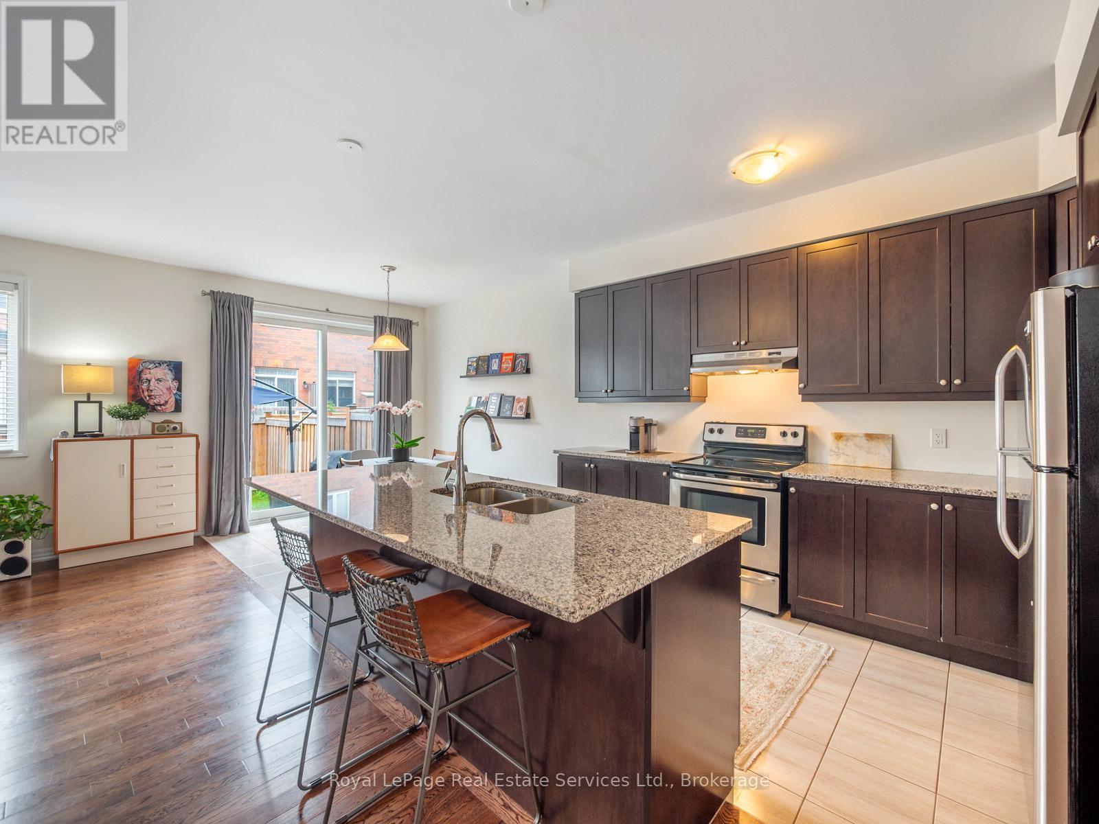 












72 ORCHARDCROFT ROAD

,
Oakville (GO Glenorchy),




Ontario
L6H7C3


