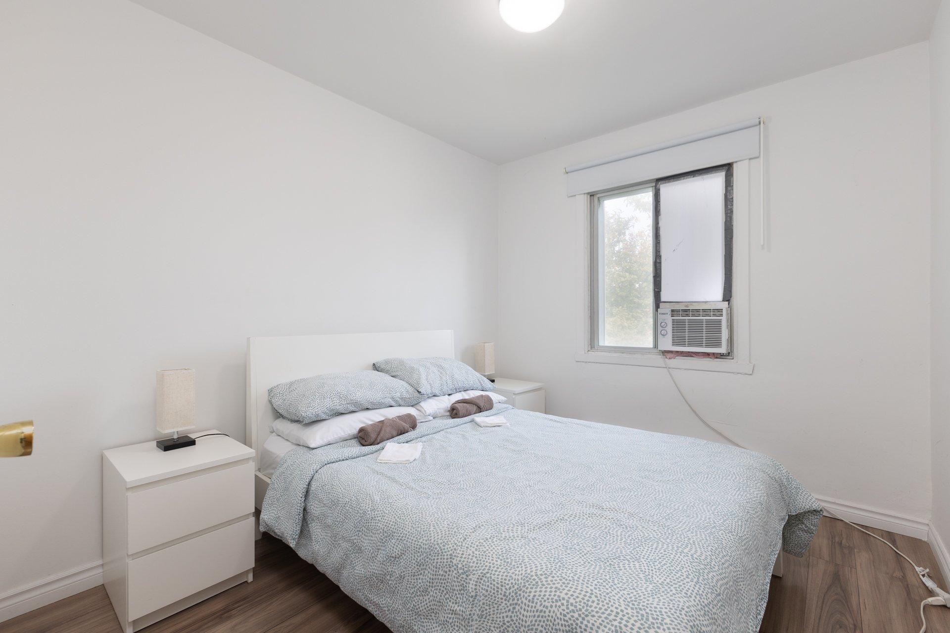 









920


56e Avenue

,
Montréal (Lachine),




QC
H8T3C2

