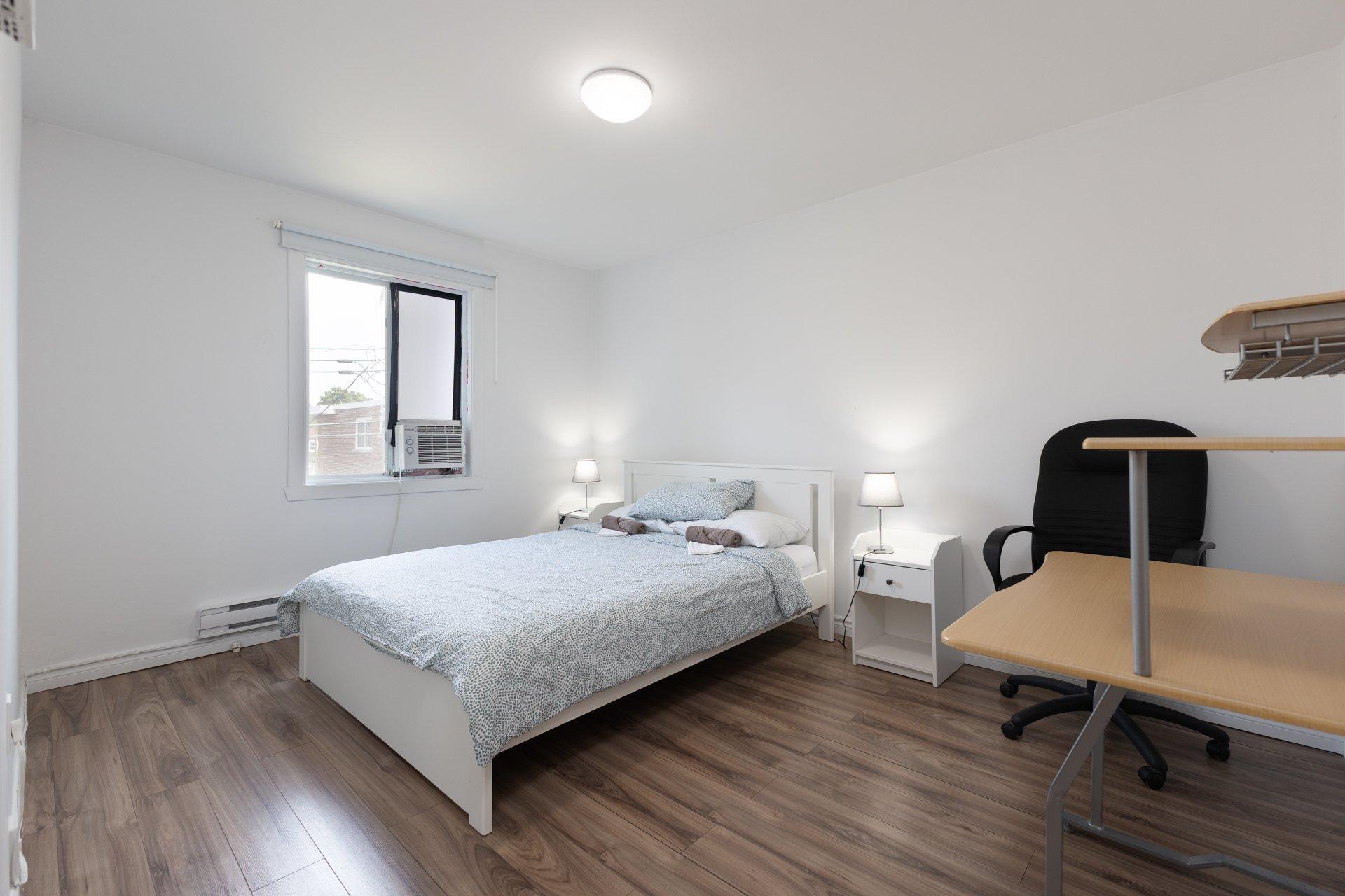 









920


56e Avenue

,
Montréal (Lachine),




QC
H8T3C2

