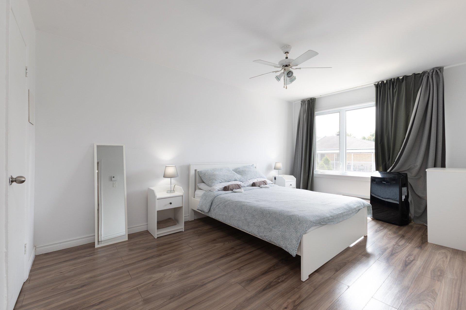 









920


56e Avenue

,
Montréal (Lachine),




QC
H8T3C2

