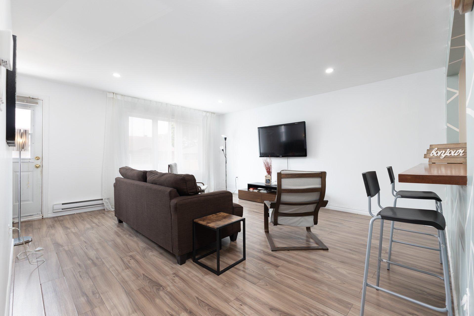 









920


56e Avenue

,
Montréal (Lachine),




QC
H8T3C2

