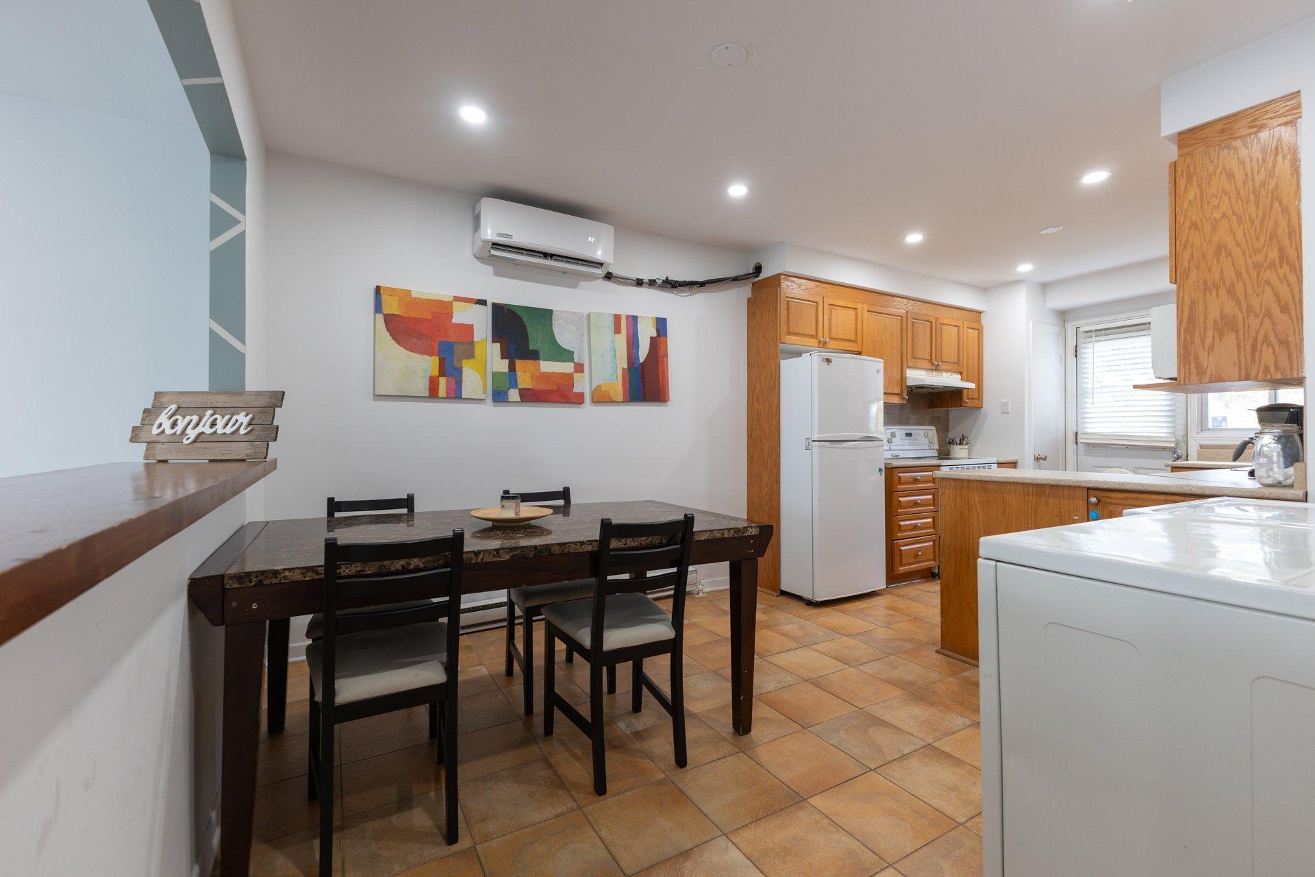 









920


56e Avenue

,
Montréal (Lachine),




QC
H8T3C2

