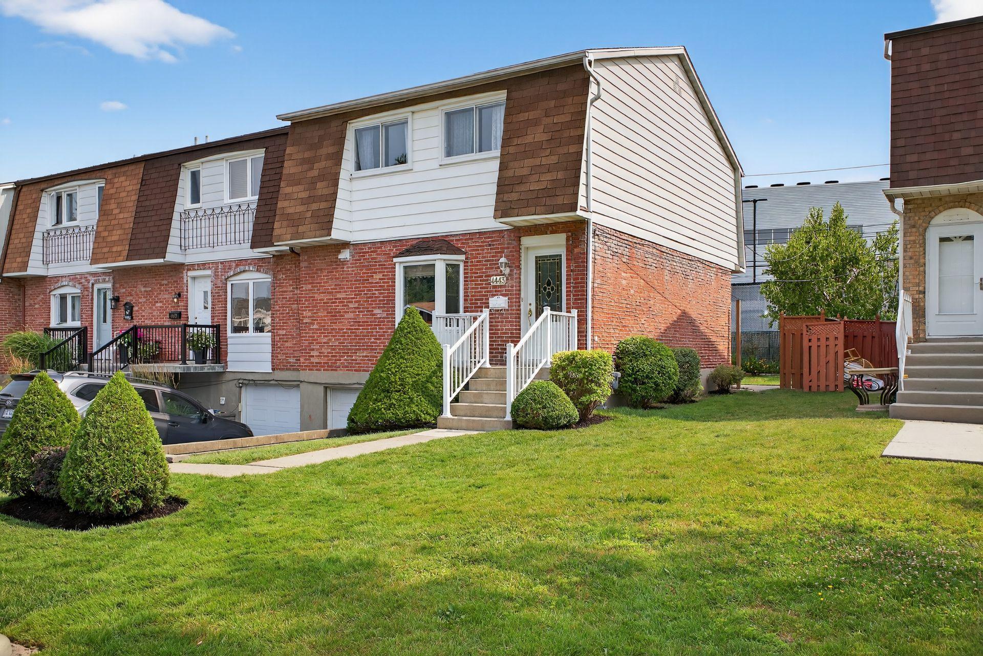 









4443


Rue Jolicoeur

,
Dollard-des-Ormeaux,




QC
H9H2B1

