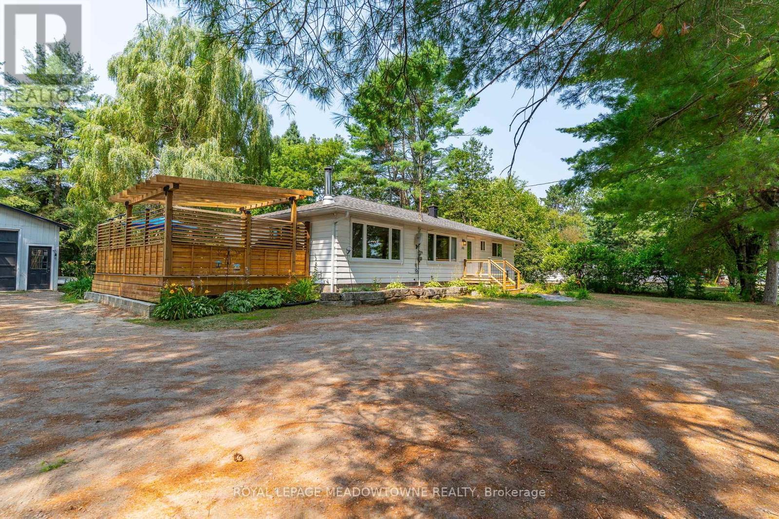 












185 BOBCAYGEON ROAD

,
Minden Hills,




Ontario
K0M2K0

