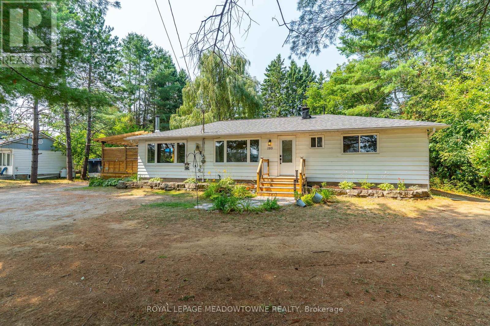












185 BOBCAYGEON ROAD

,
Minden Hills,




Ontario
K0M2K0

