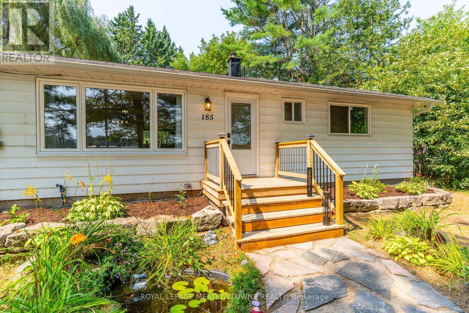 












185 BOBCAYGEON ROAD

,
Minden Hills,




Ontario
K0M2K0

