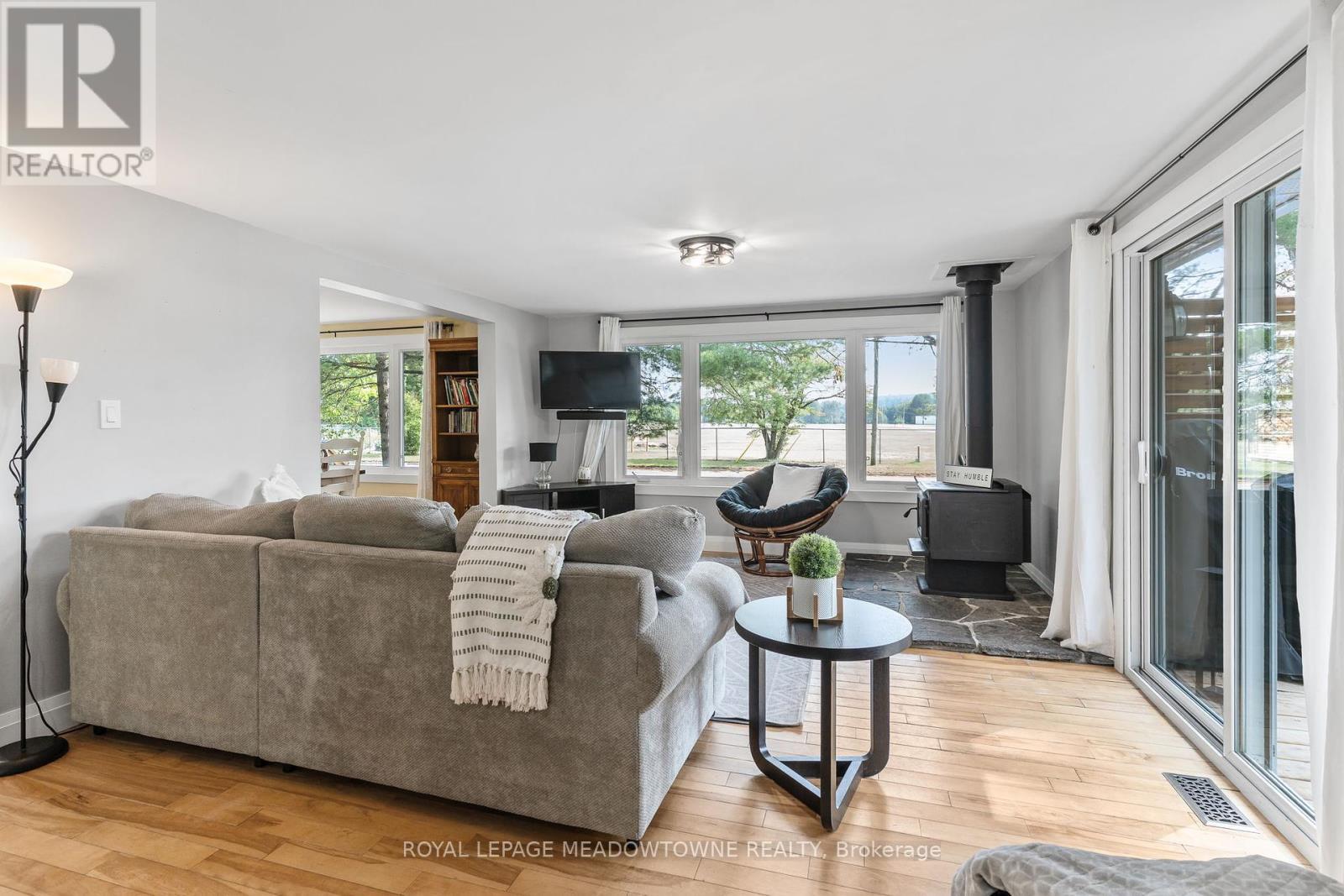 












185 BOBCAYGEON ROAD

,
Minden Hills,




Ontario
K0M2K0

