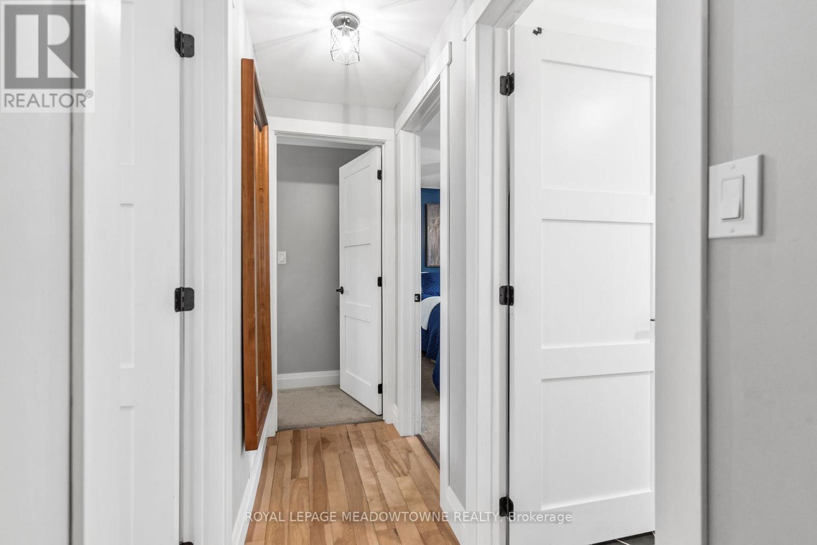












185 BOBCAYGEON ROAD

,
Minden Hills,




Ontario
K0M2K0

