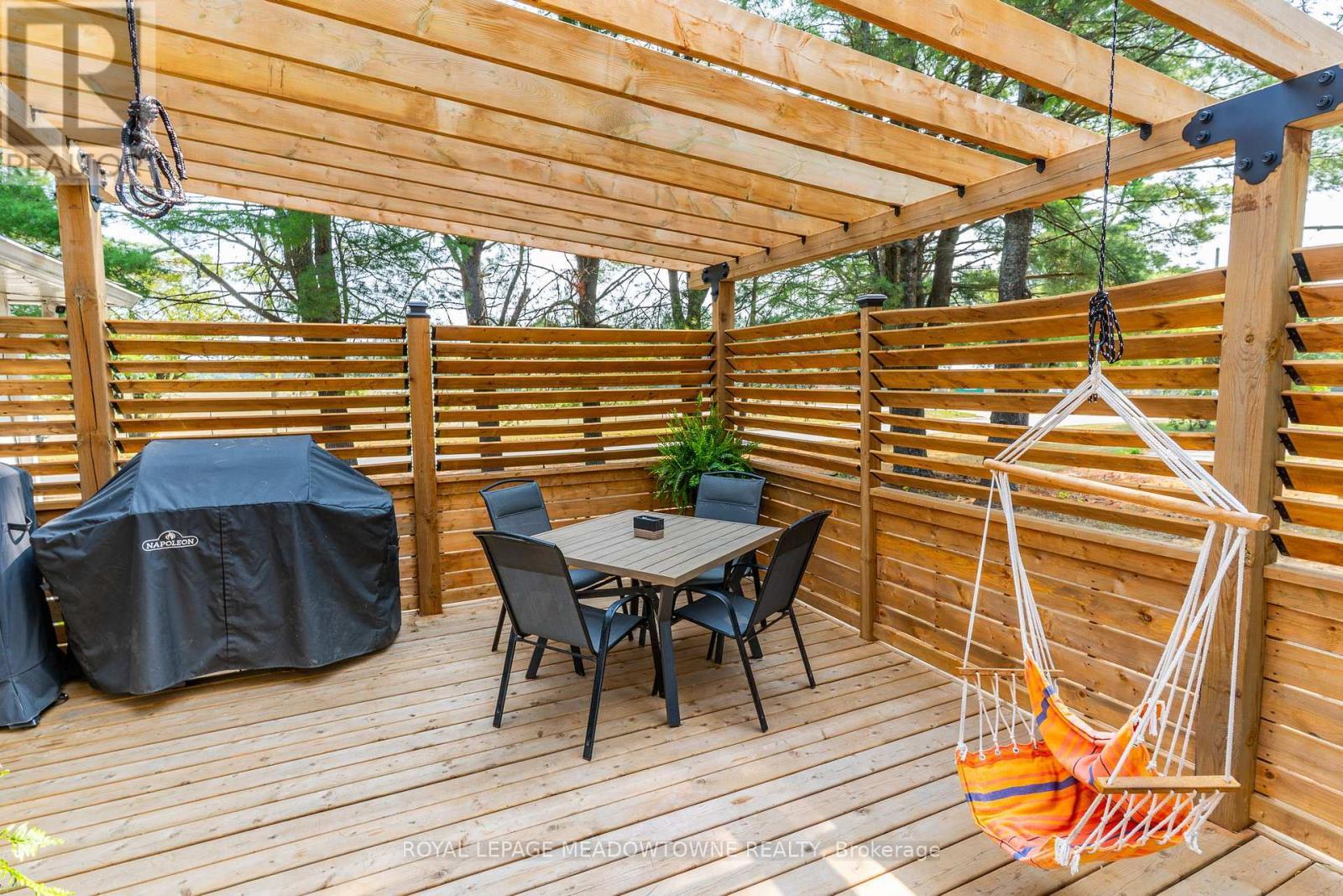 












185 BOBCAYGEON ROAD

,
Minden Hills,




Ontario
K0M2K0


