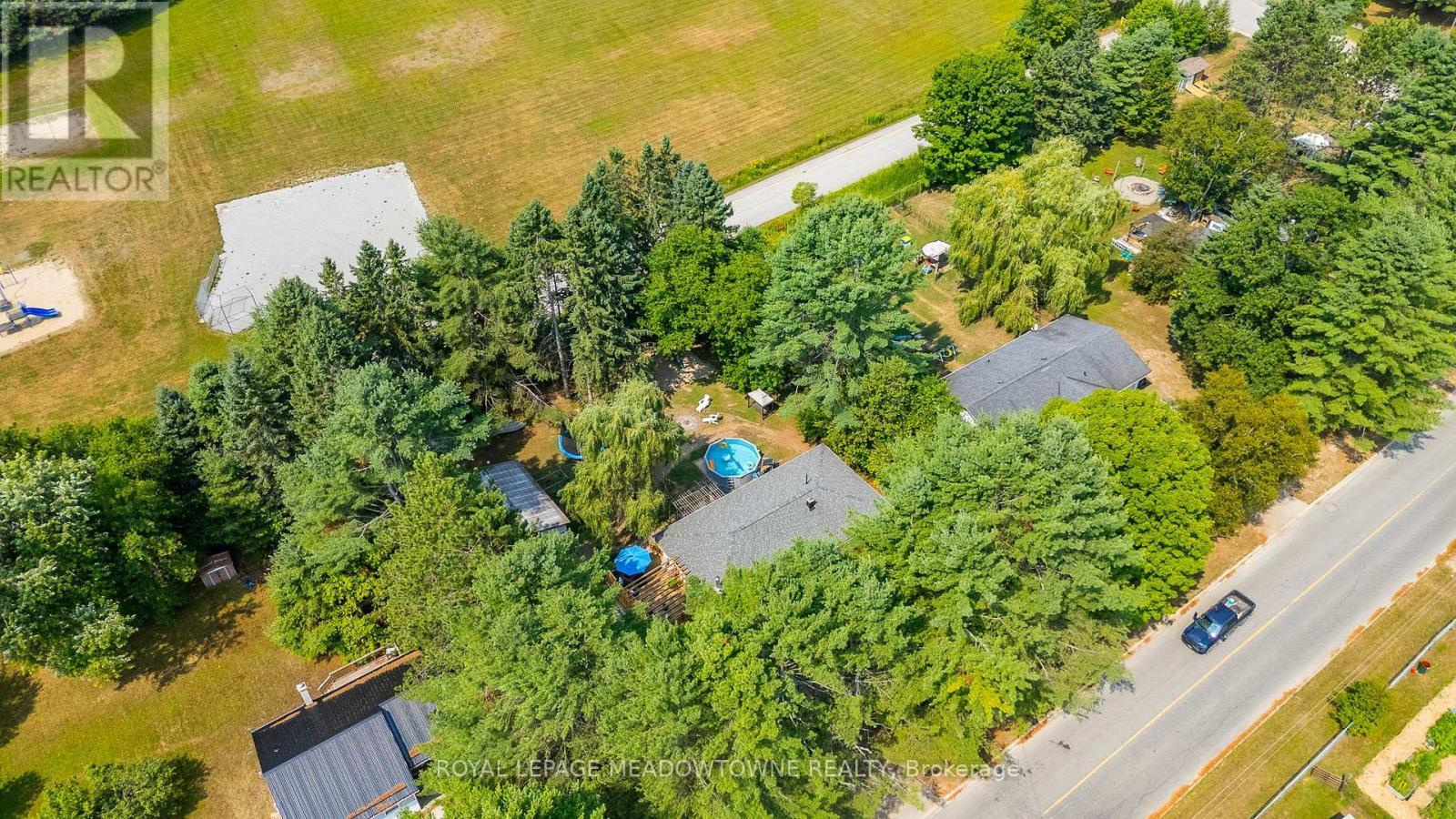 












185 BOBCAYGEON ROAD

,
Minden Hills,




Ontario
K0M2K0

